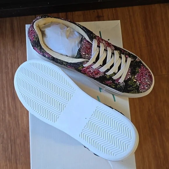 Betsey Johnson Black Sequin Floral Platform Sneakers with Pink Roses - Picture 3 of 4